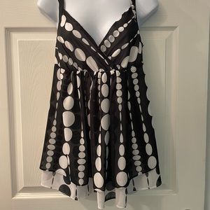 AK Anne Klein sleeveless v-neck